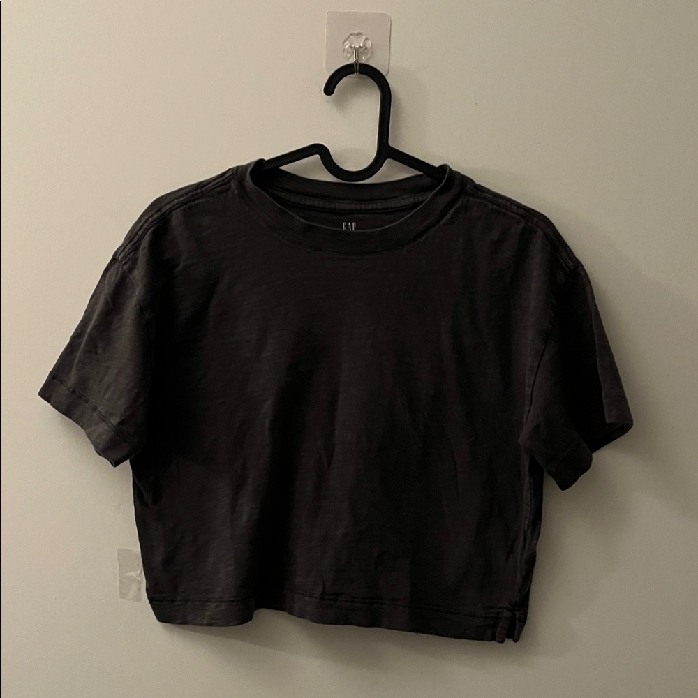 GAP Charcoal Crop Tee